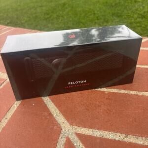 Peloton Heart Rate Band Bluetooth Arm Band HM92-0001 Rechargeable Small NEW